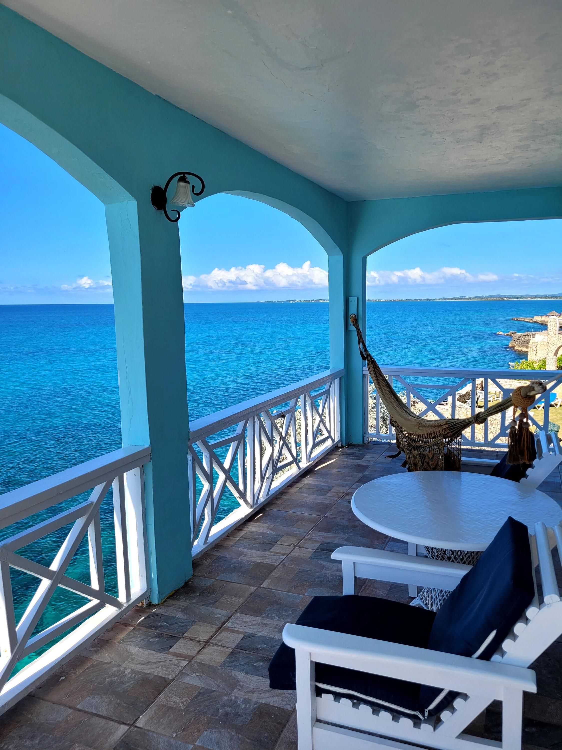 Home Sweet Home Resort - נגריל - מרפסת