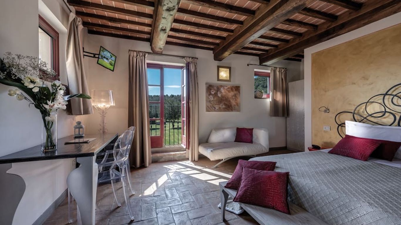 هوتل كازولاري لو تري روسيه