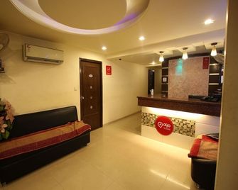 OYO 2485 Hotel Kalash Inn - Ahmedabad - Recepción