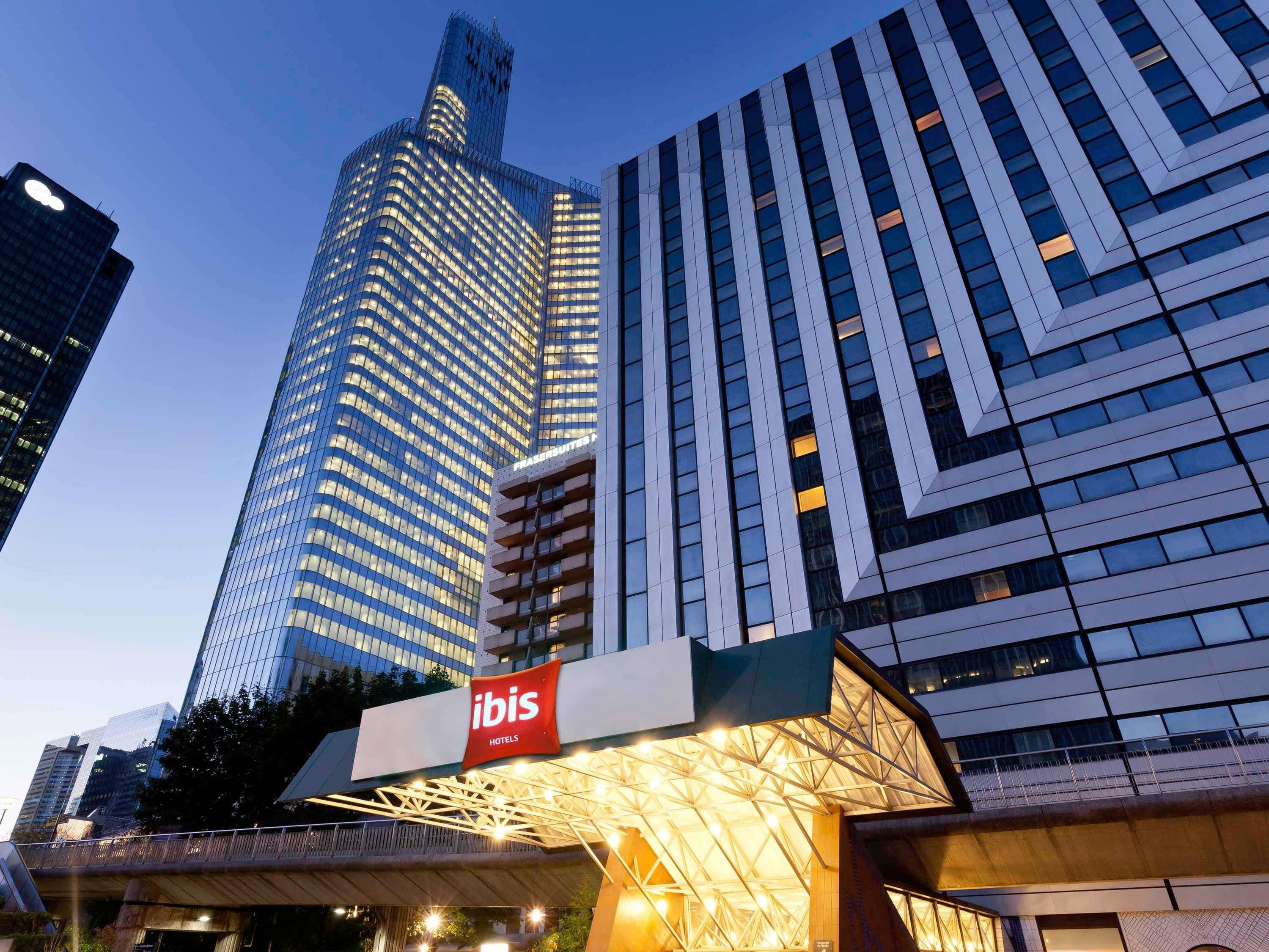 ibis Paris La Défense Esplanade - Courbevoie - Building