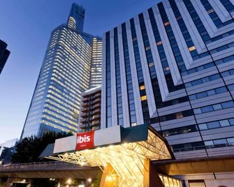 ibis Paris La Défense Esplanade - Courbevoie - Building