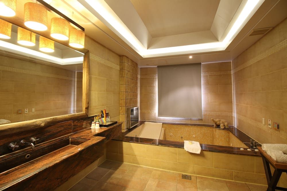 Seasons Boutique Motel - Kaohsiung - Bad