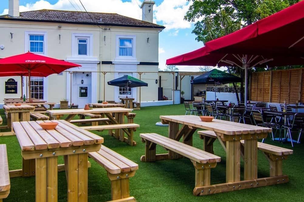 The Railway Inn - Brixham - Patio