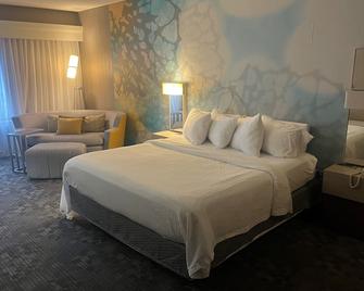 Courtyard by Marriott Erie Ambassador Conference Center - ארי - חדר שינה