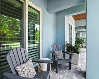 Tranquil Townhouse, Community Pool, Dock access, Waterfront Community! - Port Salerno - Patio