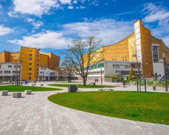B&B Hotel Berlin-Charlottenburg - Berlin - Gebäude