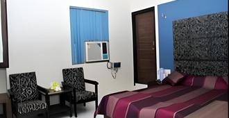Hotel Sai President - Agra - Bedroom