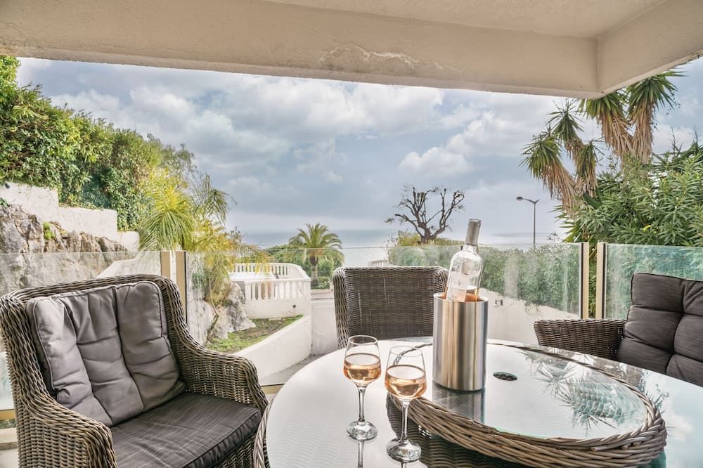 Unique Villa Boron! Sea view, swimming pool and Jacuzzi - ניס - מרפסת