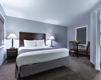 Mt Madison Inn & Suites - Gorham - Schlafzimmer