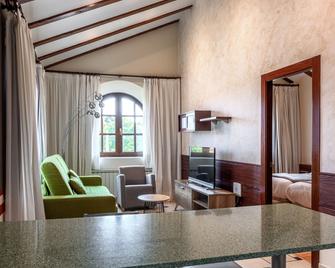 Costa Esmeralda Apartamentos - Suances - Sala de estar