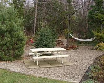 Windspire Inn - Saugeen Shores - Patio