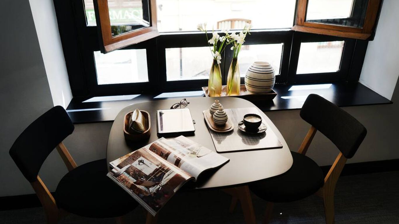 MD Design Hotel - Portal del Real