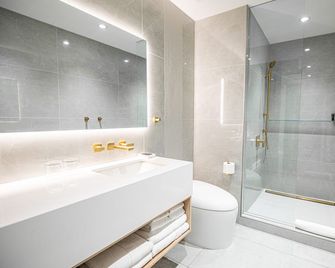 Hôtel Boutique Ophelia - Par Aneyro - קוויבק סיטי - חדר רחצה