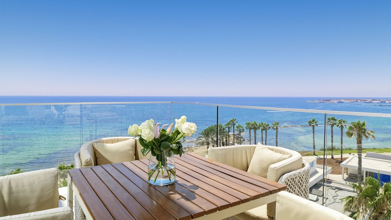 Amavi, Madefortwo Hotels - Paphos