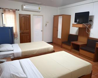 Tonkhoon Hotel - Chaiyaphum - Habitación