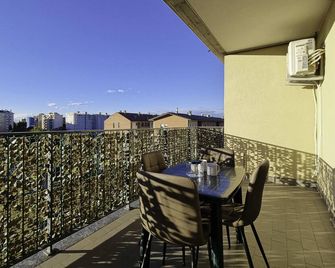 Piazza Alboreto 72 - Rozzano - Rozzano - Balkon