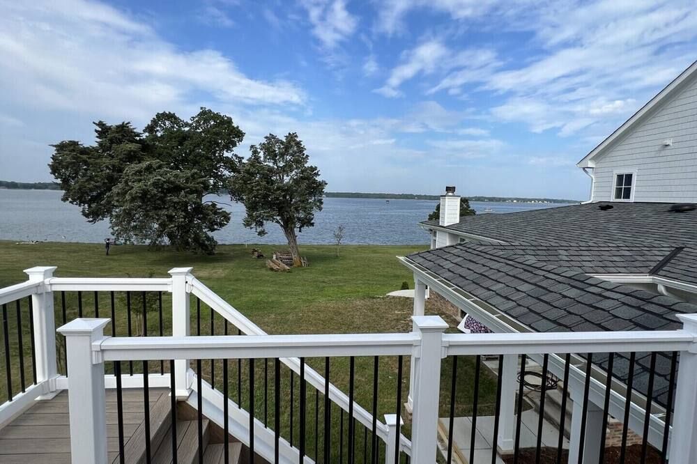 River Front Coles Point Loft. Get out of the city and breathe!