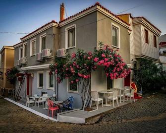 Tay Pansiyon - Bozcaada
