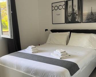 Aragon Cottage Appartament - Le Castella - Camera da letto