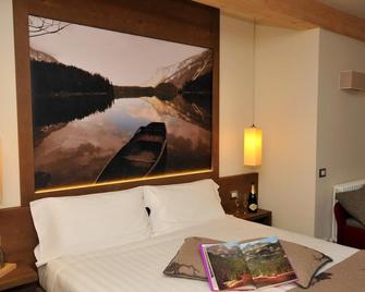 Chalet Tovel Mountain Lake - Flavon - Bedroom