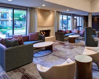 Courtyard by Marriott Des Moines West/Clive - Clive - Lounge