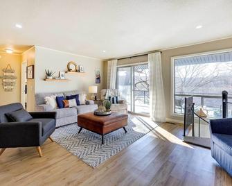 Deck, Fire Pit and Grill Lakefront Oklahoma Abode - Jay - Sala de estar