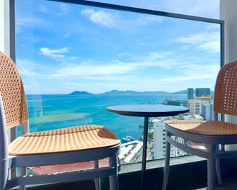 The Shore Premier Suites By Ssvc - Kota Kinabalu - Balcony