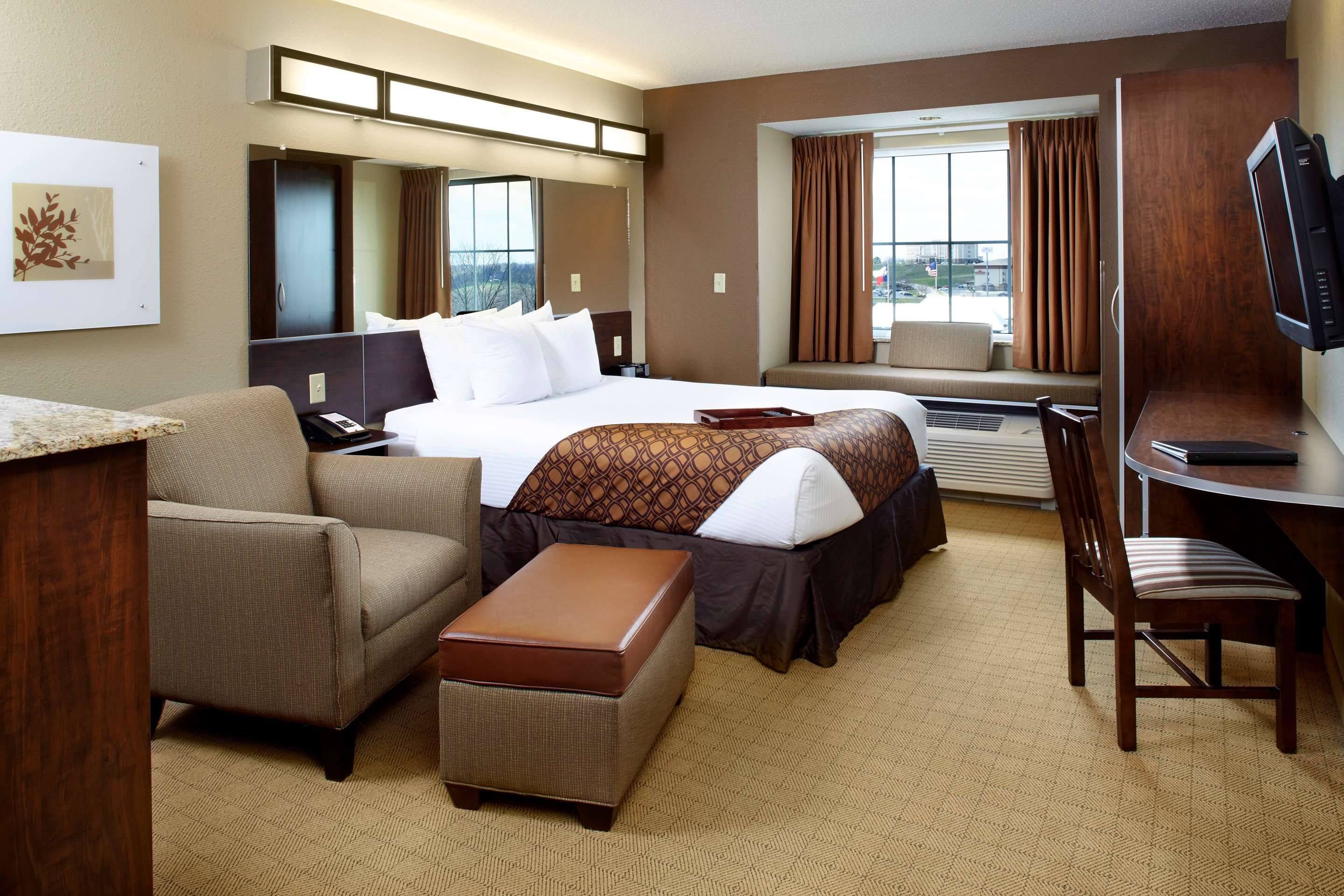 Microtel Inn & Suites by Wyndham St Clairsville/Wheeling - Saint Clairsville - Ložnice