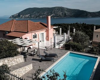 Evreti Villa in peaceful traditional village near Fiscardo - Evreti - Pool