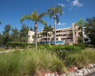 Longboat Bay Club - Longboat Key - Building