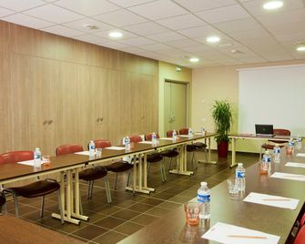 Residhome Reims Centre - Ρενς - Αίθουσα συνεδρίου