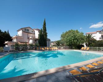 Residence Oleandro - Pietra Ligure - Piscina