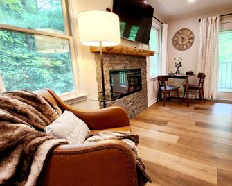 Forrest Hills Mountain Resort - Dahlonega