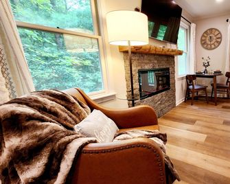 Forrest Hills Mountain Resort - Dahlonega