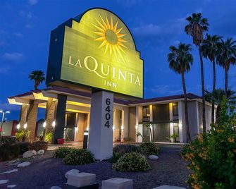 La Quinta Inn by Wyndham Tucson East - Tucson - Bygning