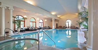 布倫海姆酒店 - 巴爾港 - 巴爾港 - 游泳池