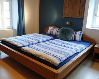 Ferienhaus Feinhype - Longuich - Habitación