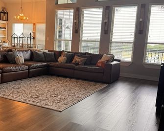 The Rustic Belle - Waxahachie - Huiskamer