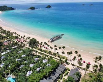 Nacpan Beach Resort Managed by H Hospitality Group - El Nido - Strand