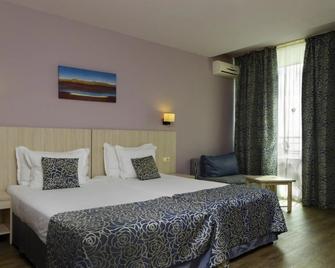 Slavey - Golden Sands - Bedroom