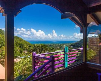 Piton Bungalows Ecolodges - Deshaies - Balcony