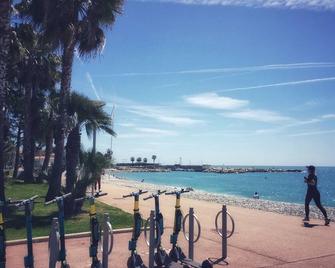 La Villa du Cros - Cagnes-sur-Mer - Pláž