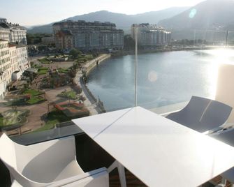 Hotel U Viveiro - Viveiro - Balkon