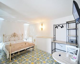 B&B Corte Casole - גאליפולי - חדר שינה