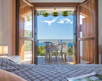 Regarda - apartment \'Eden 2\' with lake view, pets allowed - Lazise - Schlafzimmer