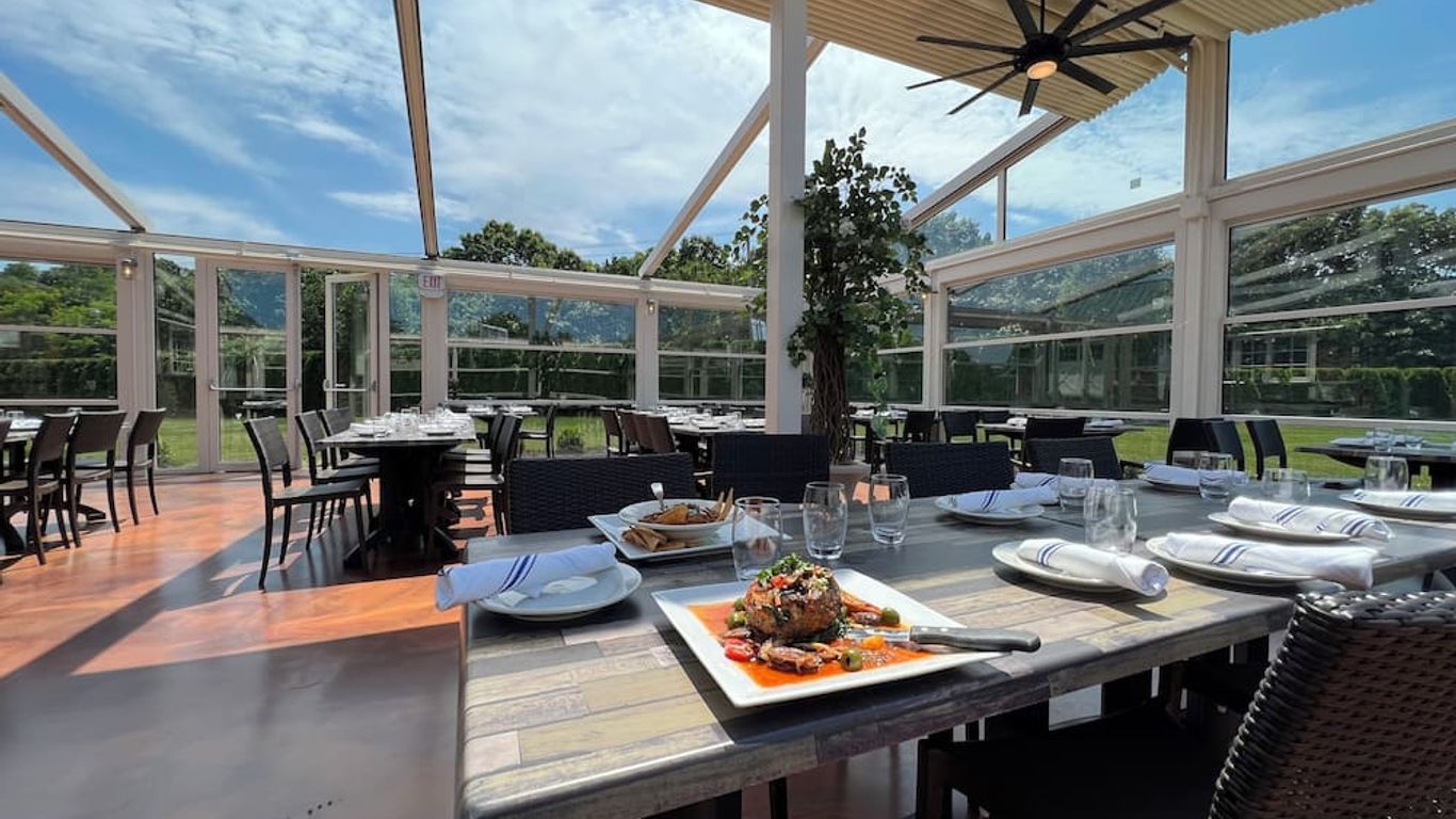 The Inn And Spa At East Wind