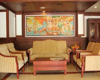 Paray Residency - Kotamangalam - Sala de estar