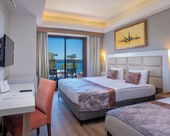 فور ريزورت آند سبا - كمر - غرفة نوم