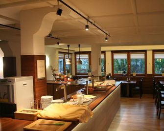 Gästehaus Elisabeth - Tulfes - Restaurace