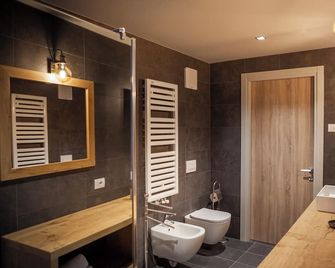 epOche Hotel Zanella 1889 - Nago–Torbole - Salle de bain